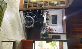 Imagem 4: Pedra de Guaratiba-Centro-2qtos-Piscina-Chalé