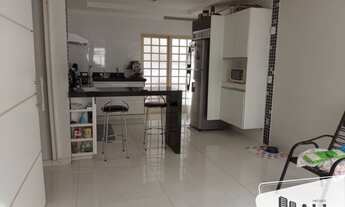 Imagem 3: Casa à Venda no Bairro Residencial Bom Sucesso com 3 Quartos por R$ 275.000