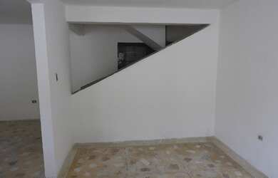 Imagem 5: Casa duplex - super bem localizada - 3 quartos