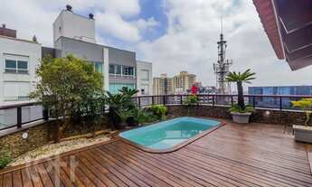 Imagem 3: Apartamento à venda em Petrópolis com 337 m², 3 quartos, 1 suíte, 2 vagas