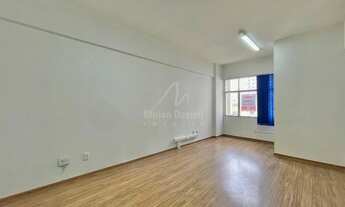 Imagem: 37470) à venda - Sala com, no Lourdes