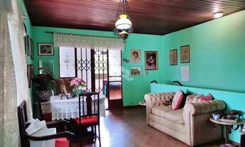 Imagem 2: Casa com 5 dormitórios e elevador no bairro Petrópolis