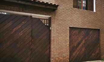 Imagem: Imóvel no bairro Saúde possui 200 mts²