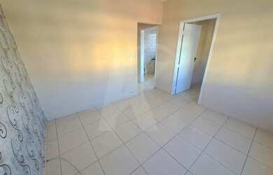 Imagem 3: Casa assobradada com 1 quarto, sala, cozinha, banheiro, área de servoço