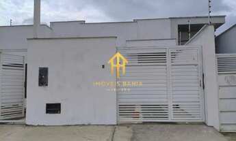 Imagem: Casas de pequeno construtor Próximo ao