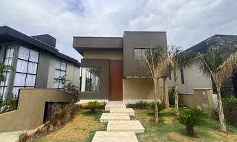 Imagem 2: Imóvel para venda tem 490 metros quadrados com 5 quartos