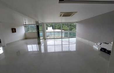 Imagem 6: Cobertura triplex Centro, alto nível, Rua Dr. Nelson de Sá Earp, oportunidade - Petrópolis