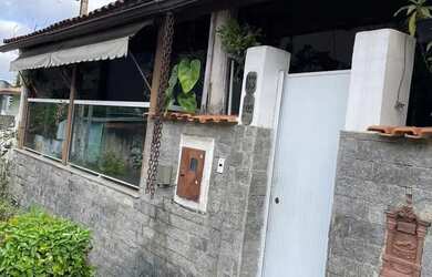 Imagem 3: Oportunidade. casa linear 3 qtos, 2 suítes. Bom local.Cód: 0548