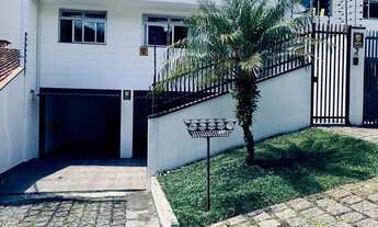 Imagem: Sobrado para venda possui 207 metros quadrados