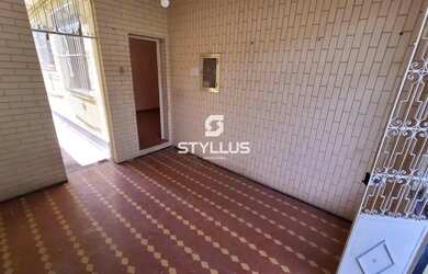 Imagem 6: Casa em Condomínio Fechado no Méier com Terraço Amplo e Potencial de Ampliação! M69N