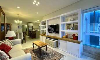 Imagem 3: Apartamento 2 dormitórios mobiliado com box/vaga de garagem no bairro Navegantes em Capão