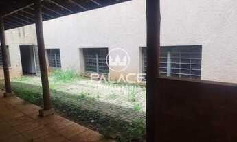 Imagem 3: Casa de rua : Sobrado / Residencial / Centro