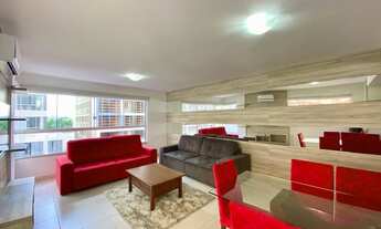 Imagem 4: Apartamento gigantesco, no bairro Navegantes, com sacada de frente e mobiliado