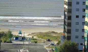 Imagem 2: Apartamento para venda possui 120 metros quadrados com 3 quartos em Navegantes - Capão da