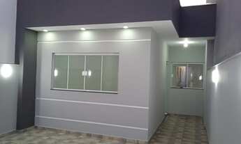 Imagem: Casa para venda com 02 dormitórios sendo