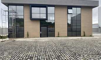 Imagem 6: Galpao com área de 2500 metros com 1050 m de área construída . Excelente infra estrutura