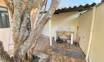 Imagem 4: Casa para aluguel no bairro Barreiro de 1 quarto