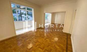 Imagem 2: 4 Quartos com vaga quadra da praia