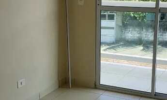 Imagem 2: Casa com sacada 02 dormitórios 1.400,00 por mês vila Sônia praia grande