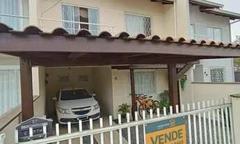 Imagem: Sobrado geminado com 02 dormitórios e 87m²