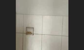 Imagem 4: BARRACÃO COM UM QUARTO SALA CONZINHA UM BANHEIRO ÁREA DE SERVIÇO E GARAGEM PARA MOTO