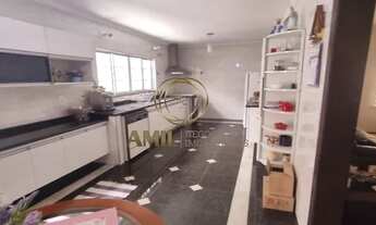 Imagem 2: MF- Linda casa para locação com localização privilegiada!!