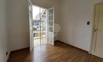 Imagem 7: SORADO COM 03 DORMITORIOS E 07 VAGAS - QUINTAL GRANDE- PROXIMO METRO SANTA CRUZ