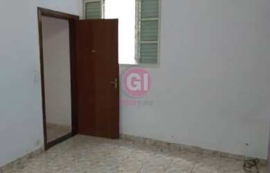 Imagem 2: Casa para aluguel possui 130 metros quadrados com 3 quartos em Parque Santo Antônio - Jaca