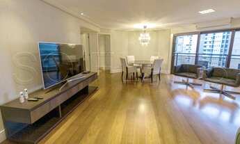 Imagem: Flat em Moema totalmente reformado de alto