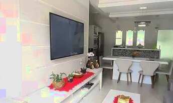 Imagem 7: Linda casa com piscina, no centro de Bal. Piçarras, a 200m da praia com muita natureza e p