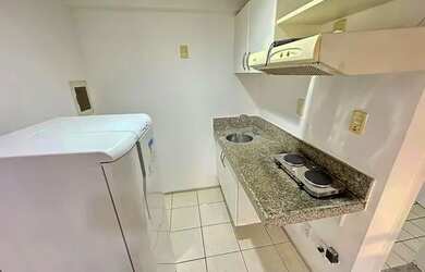 Imagem 3: Apartamento para venda possui 35 metros quadrados com 1 quarto em Ponta do Farol - São Luí