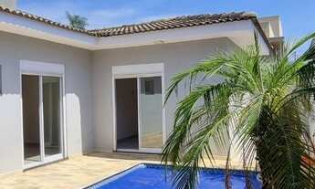 Imagem 2: Casa de condomínio para aluguel e venda possui 240 metros quadrados com 3 quartos