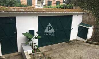 Imagem 2: Casarão à venda em Cosme Velho