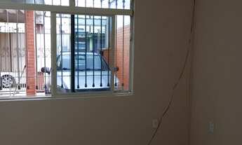 Imagem 2: Casa térrea para venda tem 136 metros quadrados com 2 quartos