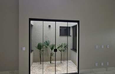 Imagem 2: Casa para Venda com 3 Quartos em Setor Garavelo - Aparecida De Goiânia