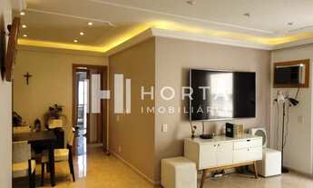 Imagem: Dois quartos com duas vagas de garagem na