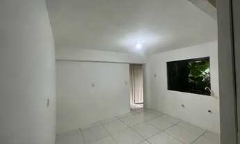 Imagem 2: Aluga-se kitnet Casa com 1 dormitório