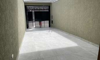 Imagem 2: Sobrado ocom 3 dorm. 1 suíte com varanda e quintal com churrasqueira