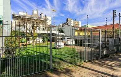 Imagem 3: Casa para Venda - 250m², 3 dormitórios, 4 vagas - Tristeza