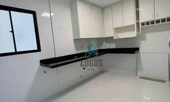 Imagem 3: Apartamento IMPECÁVEL todo reformada com 61m² composto por 2 dormitórios, à venda por R$ 4