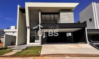 Imagem 2: Belíssimo sobrado 4 suítes no Portal do Sol Green