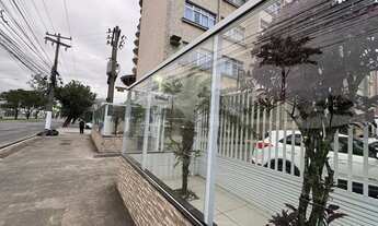 Imagem: Apartamento de três quartos com suíte