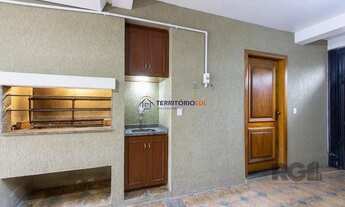 Imagem 5: Casa de alvenaria, 3 dormitórios, 1 suíte e pátio com piscina, bairro Espírito Santo