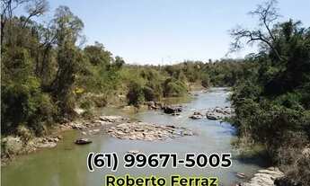 Imagem 2: Chácara em Padre Bernardo . Rio no fundo