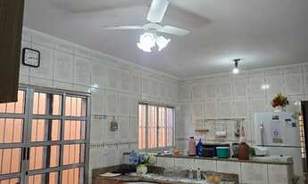 Imagem 6: Casa com excelente localização