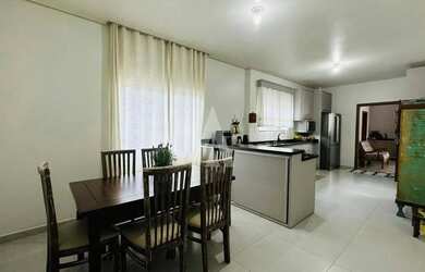 Imagem 4: Casa com 1 suíte e 2 quartos à venda no bairro Iririú em Joinville-SC por R$760.000,00