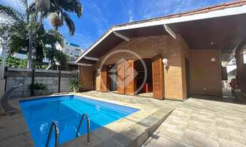 Imagem 2: Casa a venda na Enseada a 150 Mts da praia, 03 dormitórios codigo: 99576