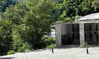 Imagem 3: Apartamento linear no melhor lugar, vista montanhas e uma grande história renovada, Espaço