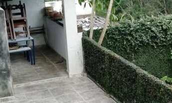 Imagem 2: Casa para Venda em Cotia, Jardim Caiapia, 3 dormitórios, 1 suíte, 3 banheiros, 4 vagas