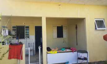 Imagem 2: Casinha na roça!!